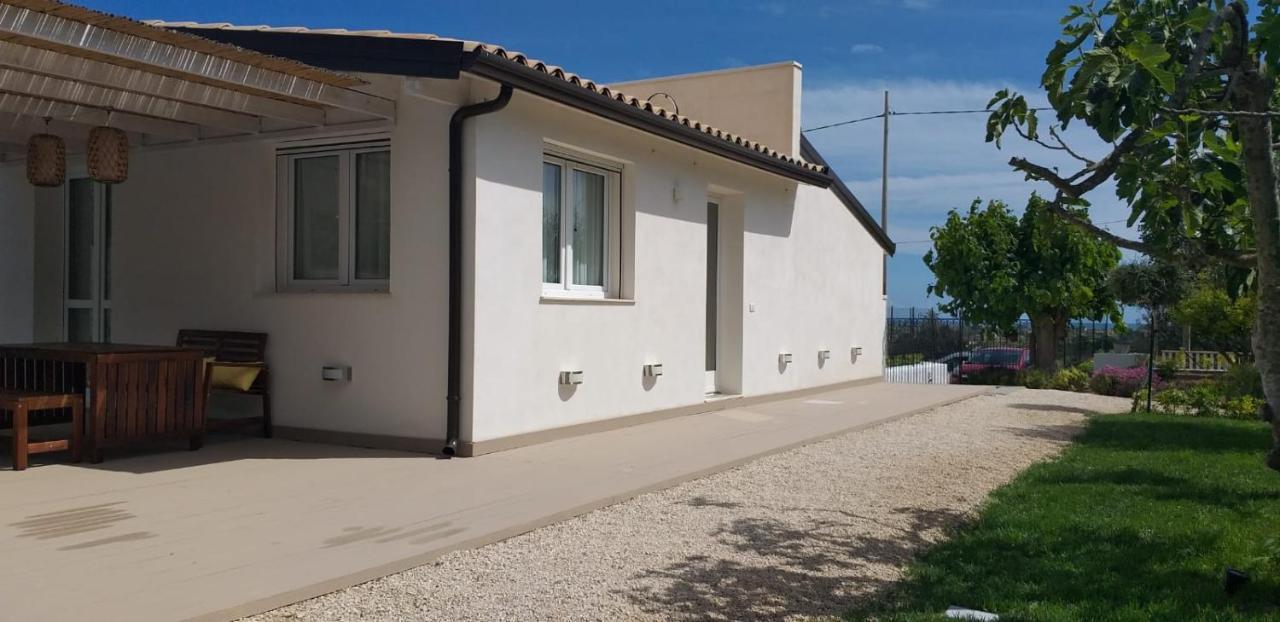 Villa Federica Con Piscina/With Pool Santa Maria Del Focallo Luaran gambar