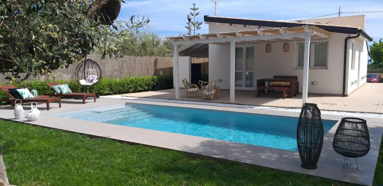 Villa Federica Con Piscina/With Pool Santa Maria Del Focallo Luaran gambar