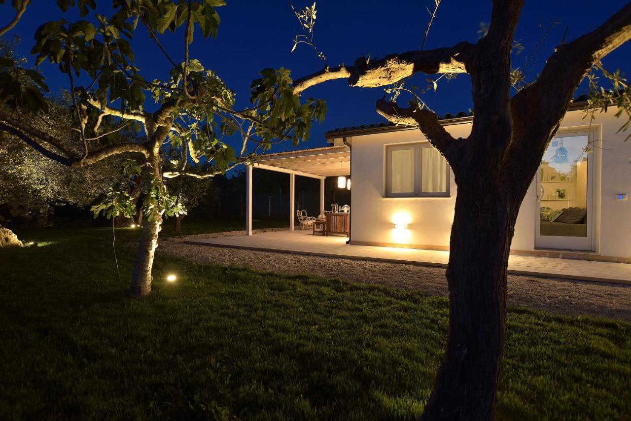 Villa Federica Con Piscina/With Pool Santa Maria Del Focallo Luaran gambar
